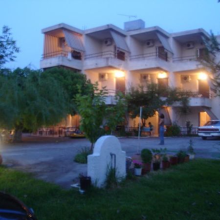 Apartments Skardoutsou Agiokampos  Exterior foto